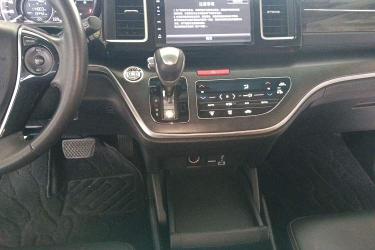 Used Honda Elysion 2016 2.4L Style Edition