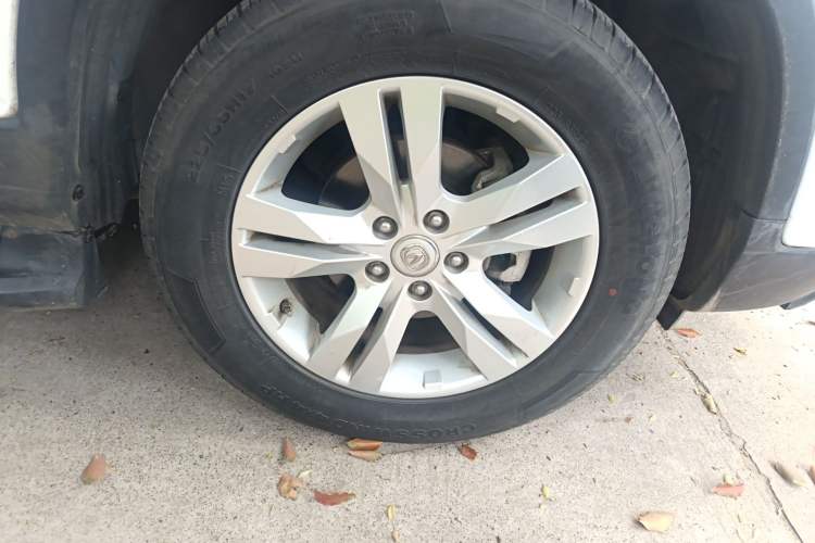 Used CHANGAN CS75 2014 1.8T Automatic Elite Model China IV Standard
