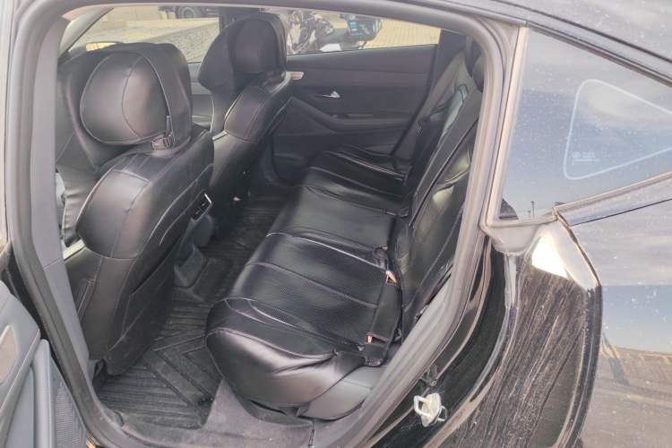 Used Deepal SL03 2022 1.5L 1200 Extended-Range Version Left Rear Seat