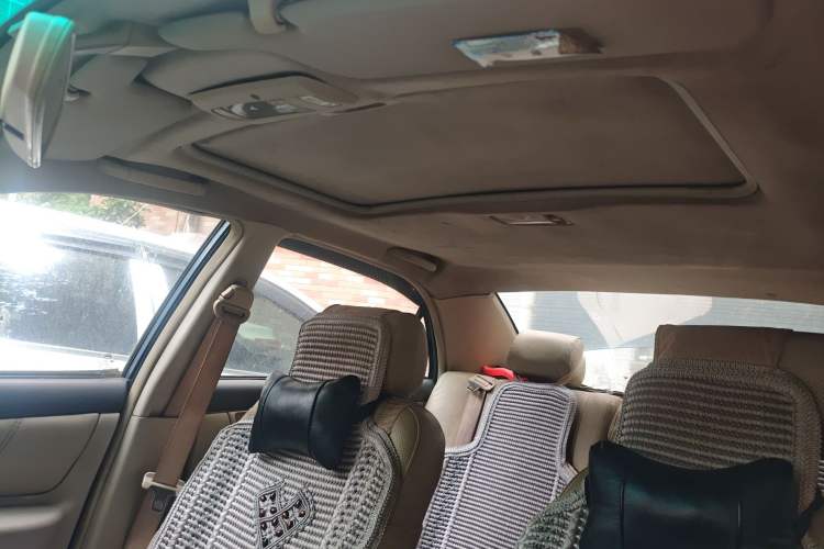 Used BYD F3 2009 1.6L Smart Platinum Edition Automatic Model Headliner