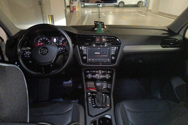 Used Volkswagen Tiguan L 2018 330TSI Automatic Two-Wheel Drive Comfort Edition