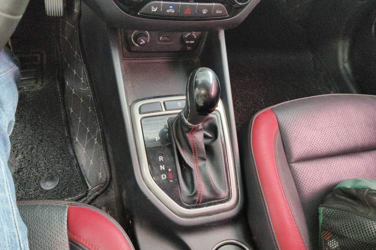 Used CHANGAN Eado 2016 1.6L Automatic Junku Model Gear Lever