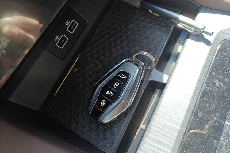 Used JETOUR X90 PLUS 2024 1.6TD DCT Family Fun Edition 7 Seats
