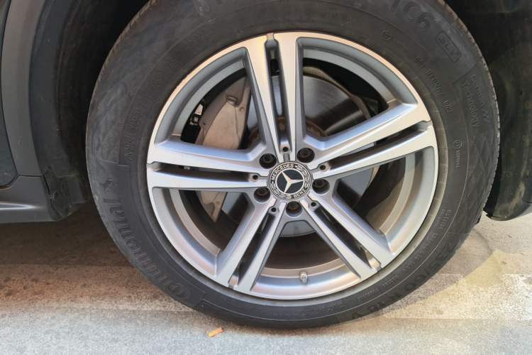 Used Mercedes-Benz GLC 2020 GLC 260 L 4MATIC Luxury Model Right Front Wheel Hub