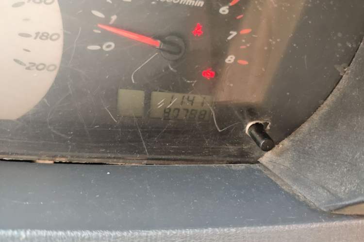 Used Lifan Auto 320 2009 1.3L Standard Edition Odometer Close Up