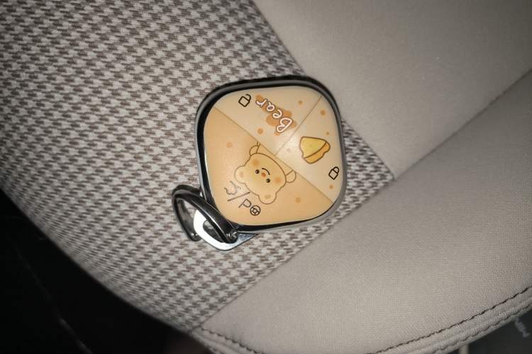 Used Wuling Hongguang MINIEV 2025 Four-Door Version Zhenxiang+ Edition Interior 1