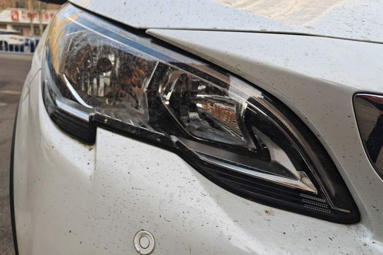 Used Peugeot 5008 2017 350THP 7-Seater Boundless Edition
