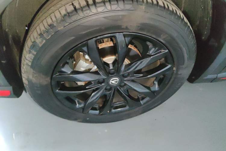 Used CHANGAN X5 PLUS 2024 1.5T DCT Pioneer Edition Left Front Wheel Hub