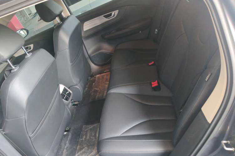 Used Hongqi E-QM5 2024 610 km PLUS