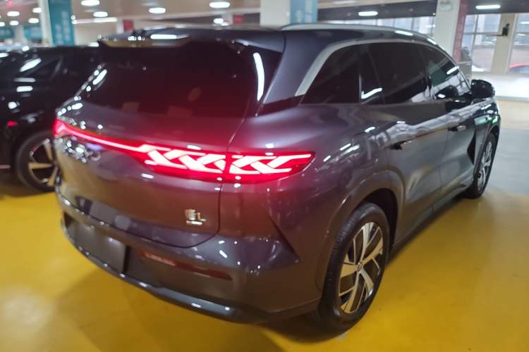 Used BYD Tang L 2025 DM 215KM LiDAR Flagship Model