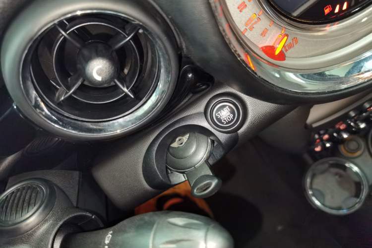 Used MINI Coupe 2012 1.6L COOPER
