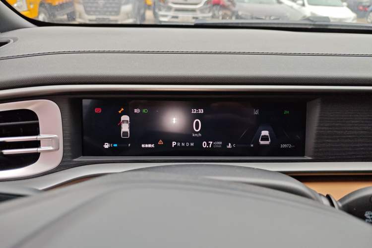 Used RELY Venucia R08 2025 Model 2.3T 8AT 4WD Diesel Standard Box Dream Edition Instrument Cluster