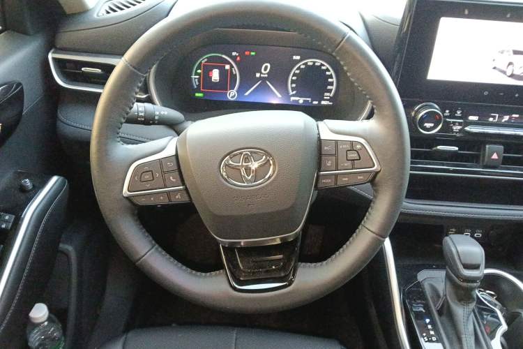 Used Toyota Highlander 2024 2.5L Smart Electric Hybrid Dual-Motor Two-Wheel-Drive Elite Edition 5 Seats
