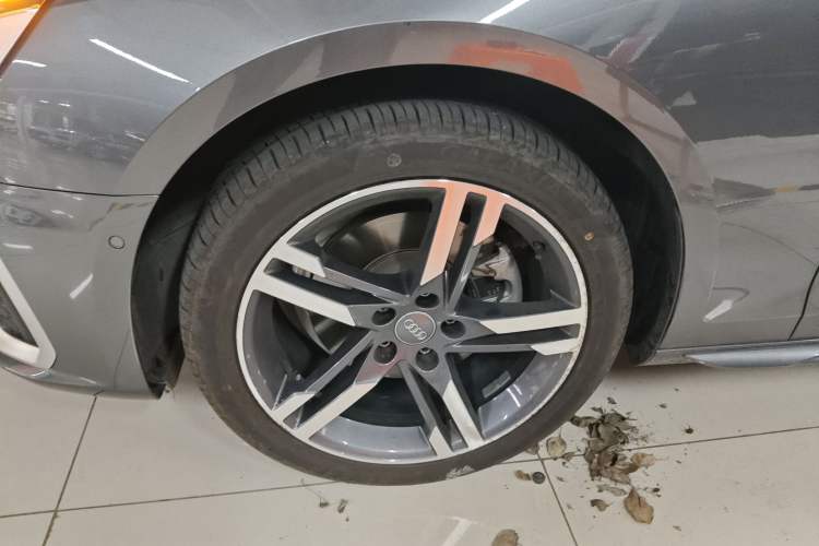 Used Audi A4L 2020 40 TFSI Luxury Dynamic Model
