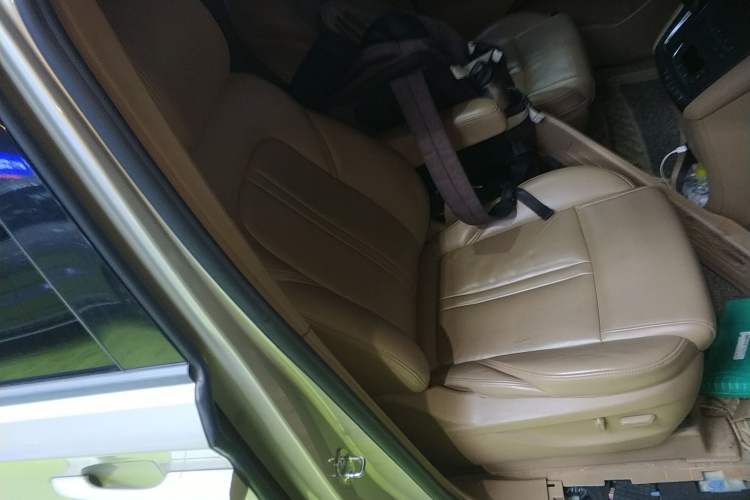 Used Buick GL8 2017 ES 28T Premium Version China V Standard Right Front Seat