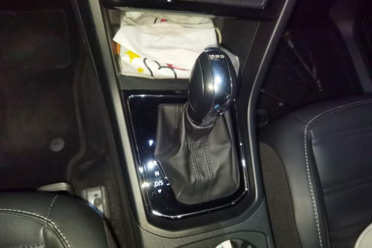 Used Volkswagen Touran 2018 Volkswagen Touran L 280TSI DSG Comfort Edition 7 Seats China VI Standard