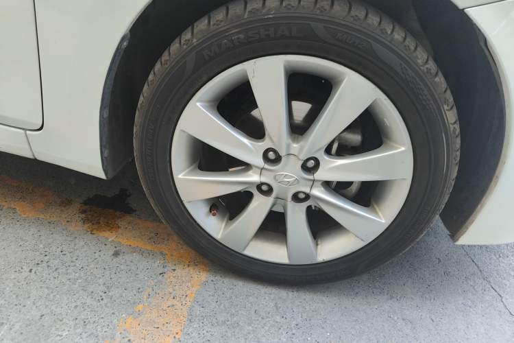 Used Hyundai Verna Ray 2014 1.6L Automatic TOP