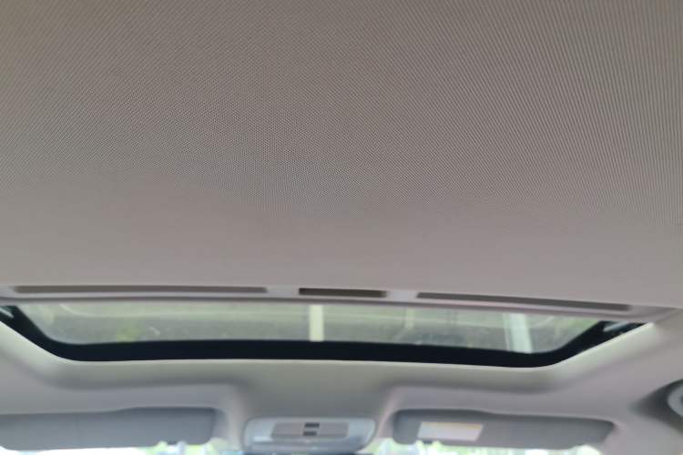 Used MG 6 2017 20T Automatic Luxury Smart Connect Version China V Standard Headliner
