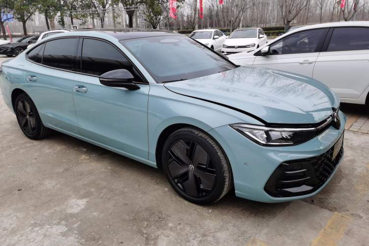 Used Volkswagen Passat 2025 Pro 380TSI Starry Dragon Luxury Edition
