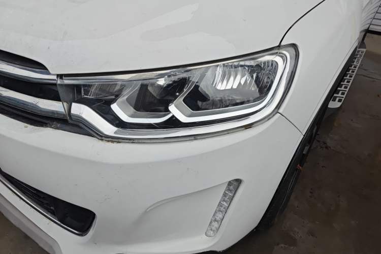 Used Citroen C3-XR 2015 1.6THP Automatic Pioneer Model