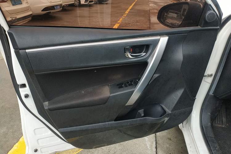 Used Toyota Corolla 2014 1.6L CVT GL
