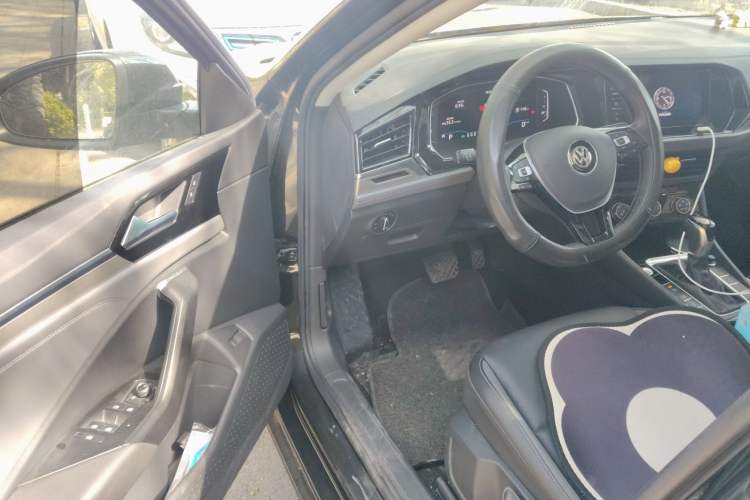 Used Volkswagen Sagitar 2022 280TSI DSG Excellence Edition Driver Seat