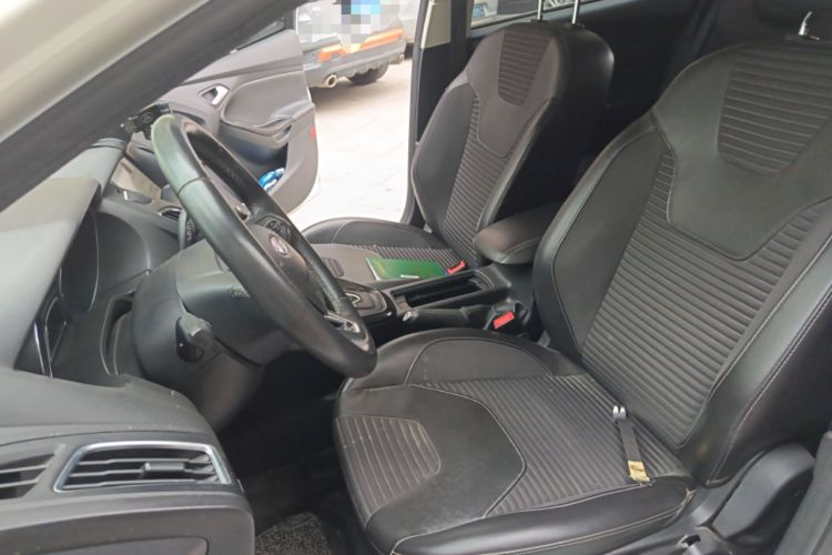 Used Ford Focus 2018 Hatchback Classic EcoBoost 180 Automatic Elite Model
