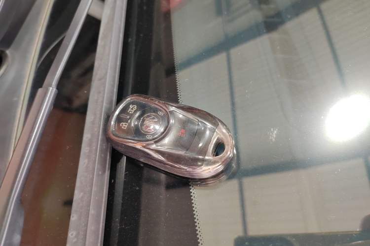 Used Buick Regal 2022 552T Smart Edition Vehicle Key