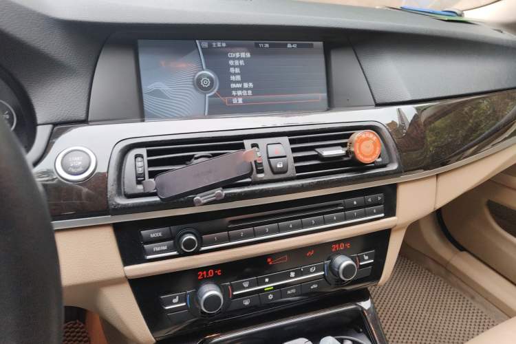 Used BMW 5 Series 2011 523Li Luxury Model
