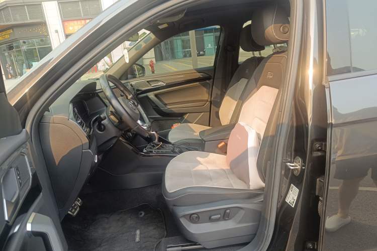 Used Volkswagen Tayron 2019 380TSI Four-Wheel Drive R-Line China VI-standard Left Front Seat