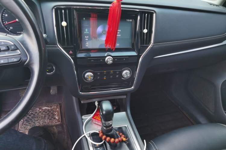 Used Roewe i6 2017 20T Automatic Flagship Edition
