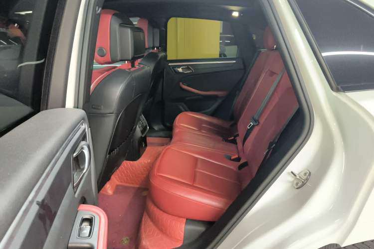 Used Porsche Macan 2023 Macan 2.0T
