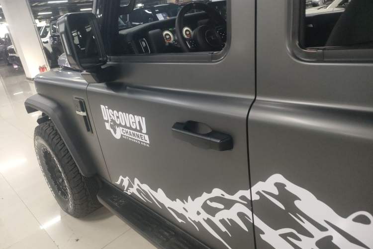 Used 212 T01 2024 2.0T Explorer
