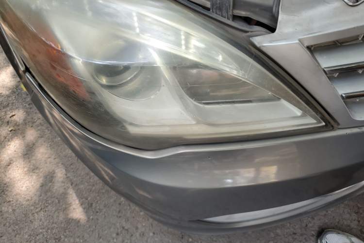 Used BAIC Weiwang M20 2014 1.5L Ultra-Luxury BJ415B Right Front Headlight