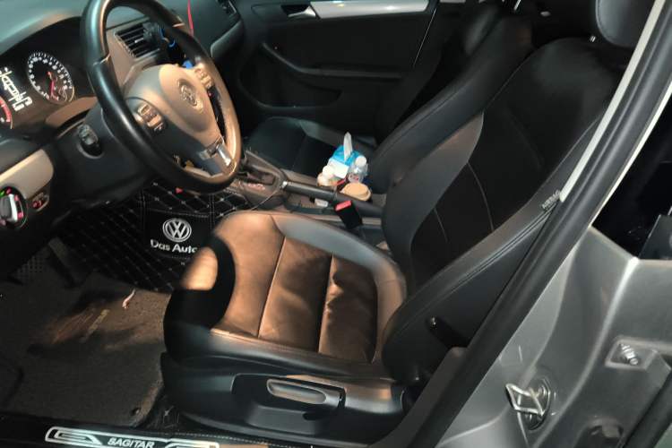 Used Volkswagen Sagitar 2014 Revised Version 1.4TSI Automatic Luxury Edition Left Front Seat