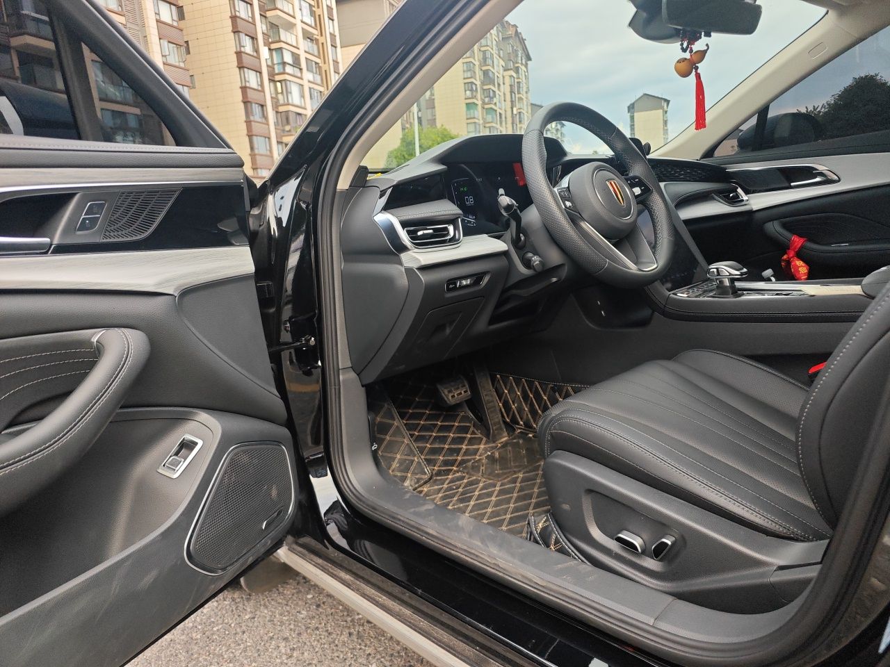 Hongqi H5 2024 1.5T DCT Smart Connect Flagship Edition - Chinese Trim Yun — снимка 16