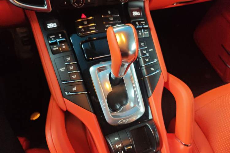 Used Porsche Cayenne 2011 3.6L automatic transmission U.S. specification Gear Lever