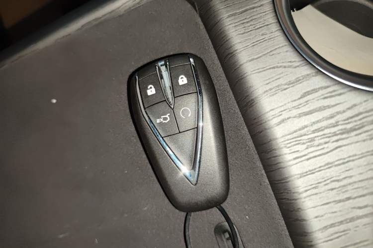 Used CHANGAN CS75 PLUS 2025 4th Generation 1.5T New Blue Whale Smart Luxury Edition