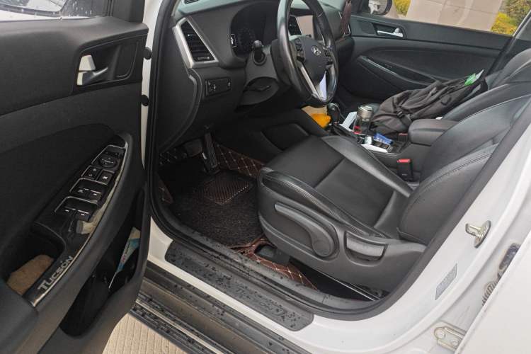 Used Hyundai Tucson 2015 1.6T Dual-Clutch Two-Wheel-Drive Smart Model
