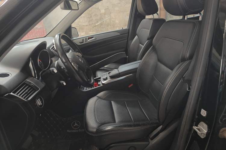 Used Mercedes-Benz M-Class 2014 ML 320 4MATIC