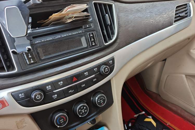 Used Baojun 730 2016 1.5L Manual Value Edition 7 Seats China V Emission Standard