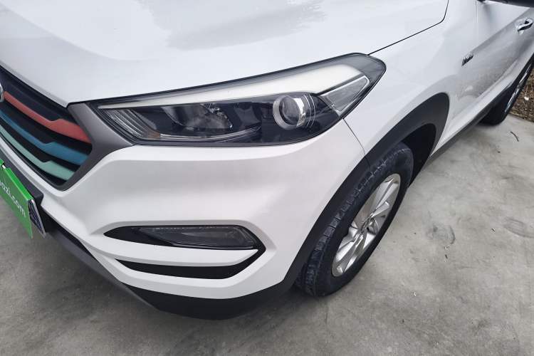 Used Hyundai Tucson 2015 1.6T Dual-Clutch Two-Wheel-Drive Smart Model
