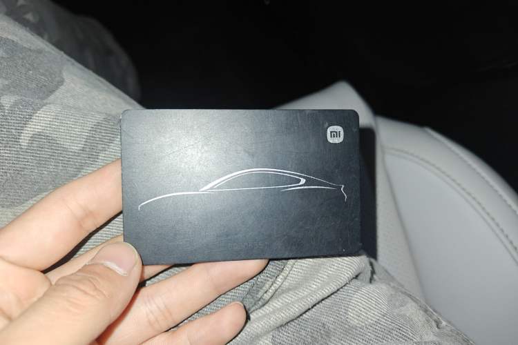 Used Xiaomi Auto SU7 2024 Four-Wheel Drive Ultra-Long Range Advanced Intelligent Driving Max Edition
