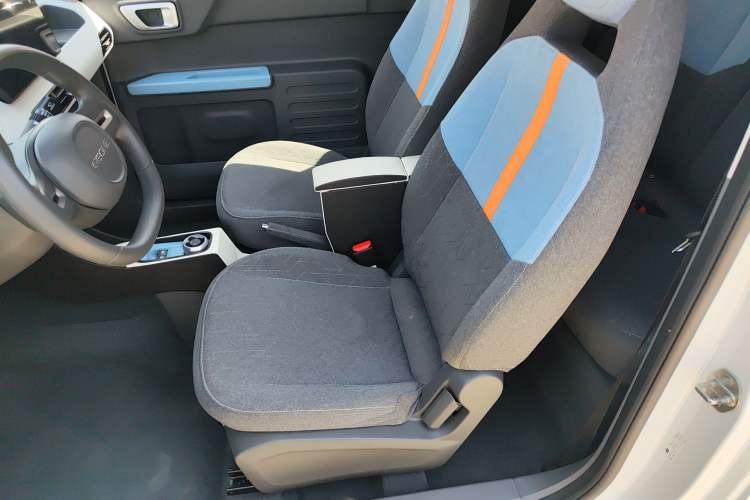 Used Geely Galaxy Panda 2023 Panda Mini 200km Endurance Bear
