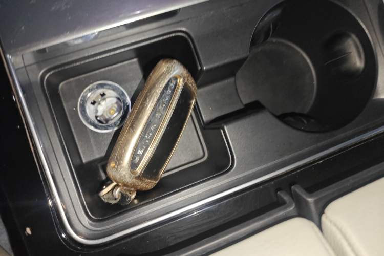 Used Land Rover Range Velar 2017 P380 S
