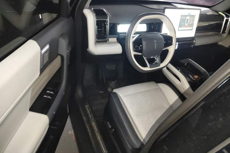 Used iCAR 03 2024 472km Four-Wheel Drive Long-Range Version
