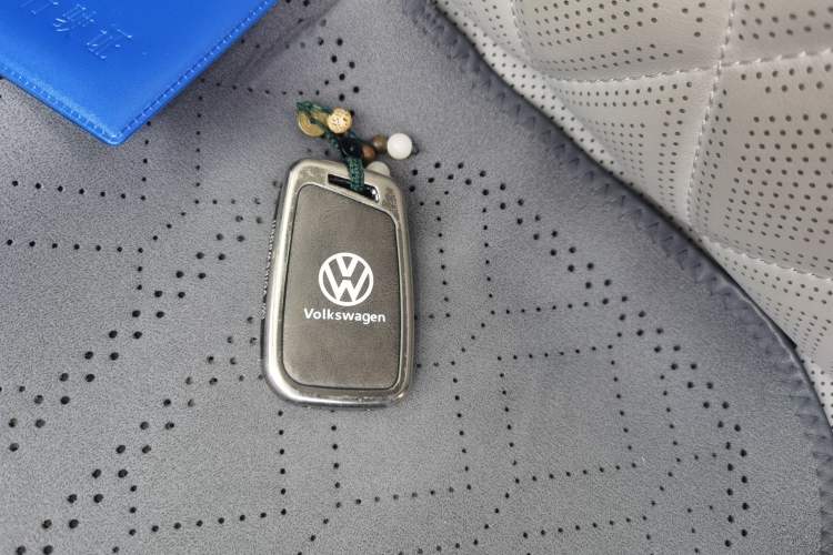 Used Volkswagen Magotan 2023 2 Million Units Commemorative Edition 330TSI DSG Luxury Version Vehicle Key