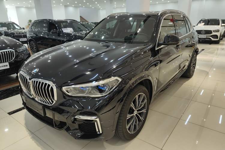 Used BMW X5 2022 xDrive 30Li Luxury M Sport Package