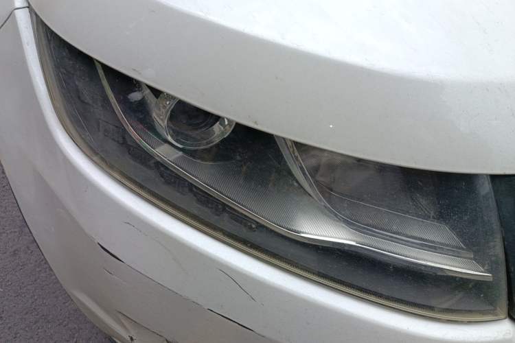 Used Land X7 2015 2.0T Panoramic Flagship Edition Right Front Headlight