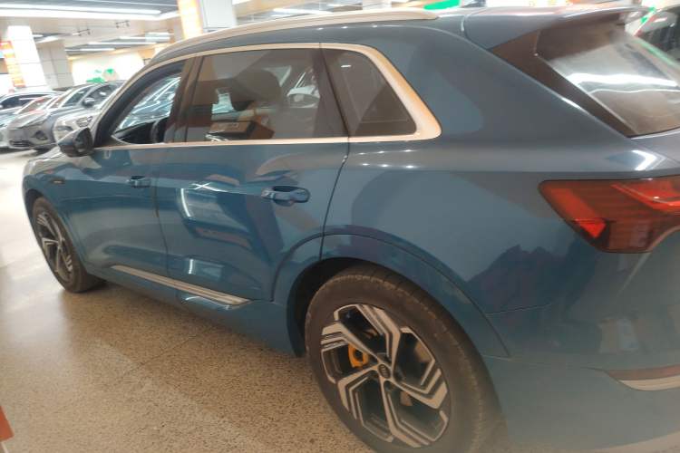 Used Audi e-tron 2021 50 quattro Prestige Edition